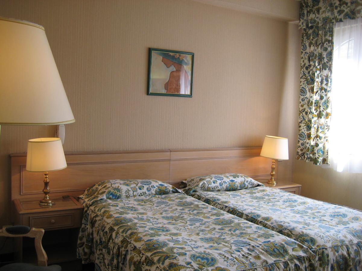 Hotel Bellevue De Tradition Familiale Morcenx Rom bilde