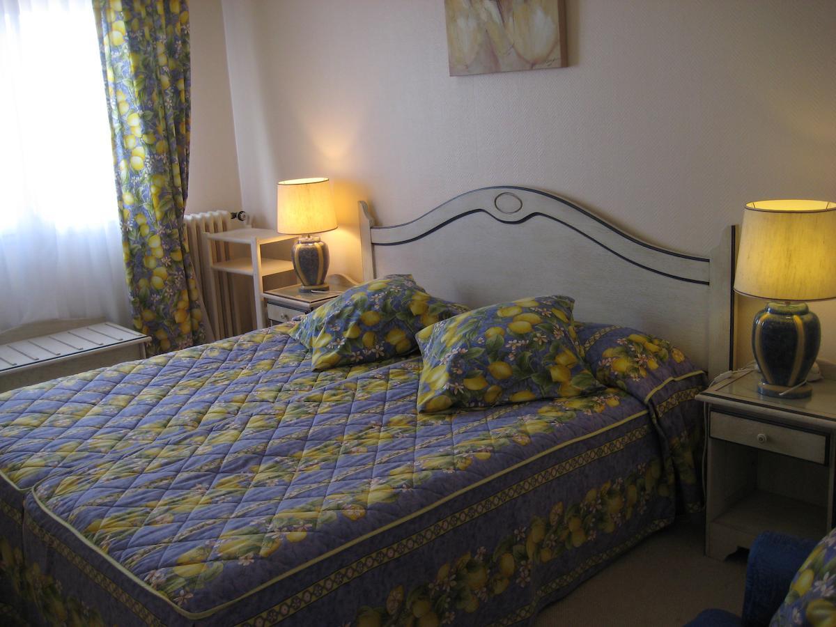 Hotel Bellevue De Tradition Familiale Morcenx Rom bilde